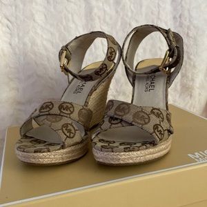Kami ankle strap MK Signature Jaquard